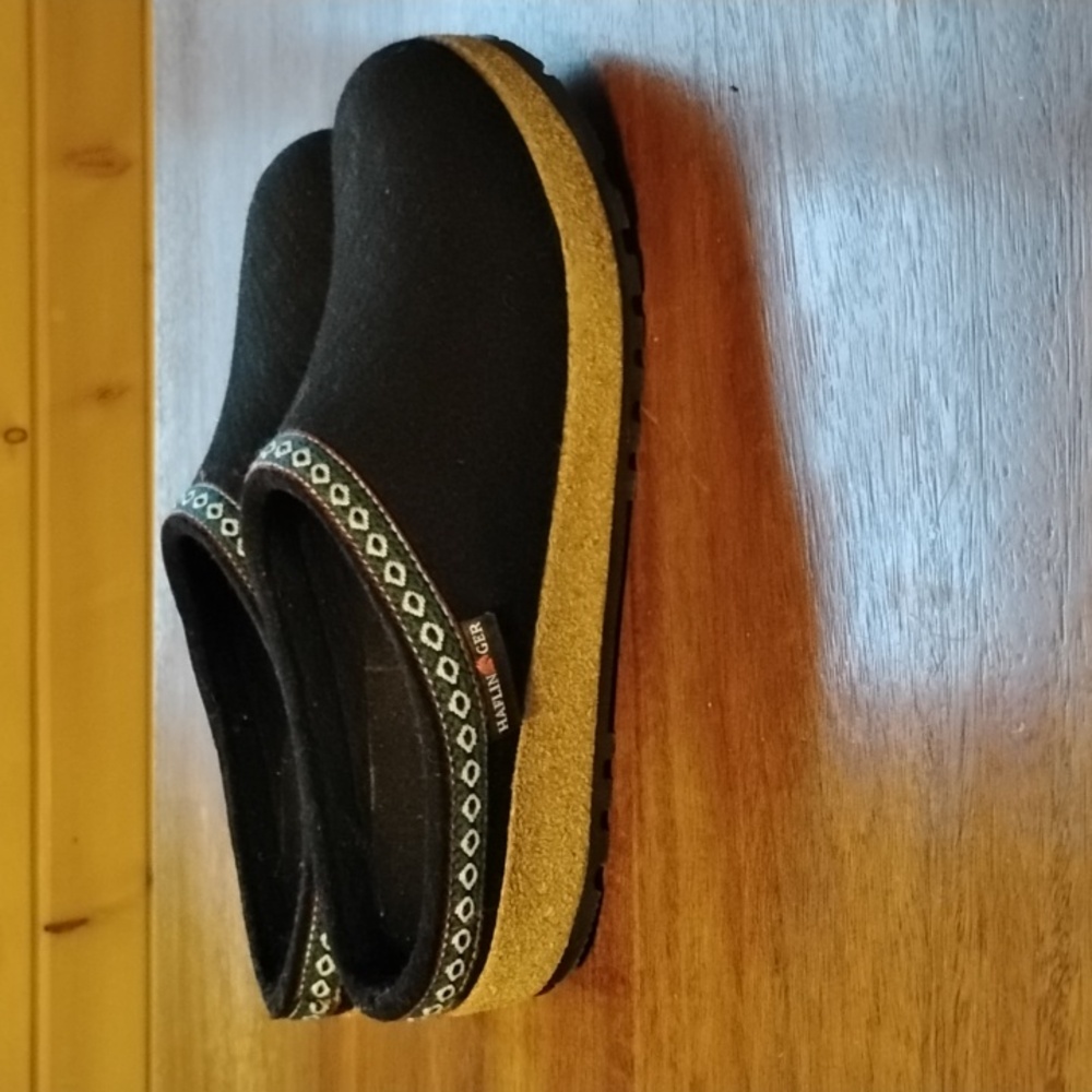 Haflinget Size 40 Slip On Shoes
